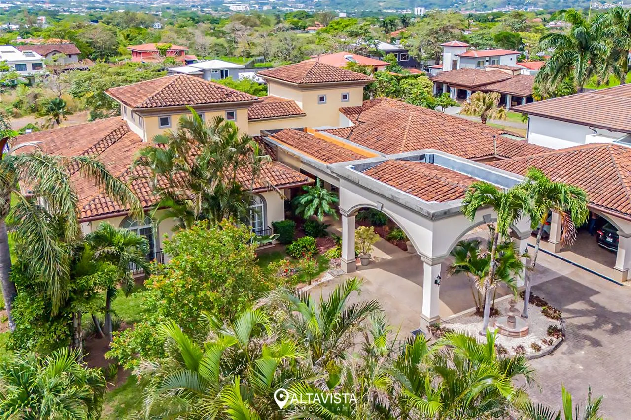 Residencial La Caraña
